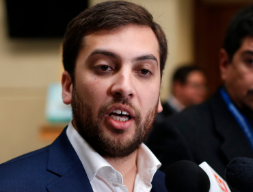 Diputado Soto pidió salida de RN de la Internacional Demócrata de Centro por defender el "pinochetismo"