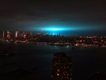 Misteriosas luces en el cielo generaron temor en la población de Nueva York