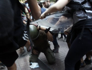 Decretan arresto domiciliario contra cinco imputados por agresión a Carabineros