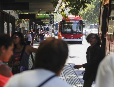 Buses eléctricos comenzaron su recorrido más largo por Santiago: 60 kilómetros