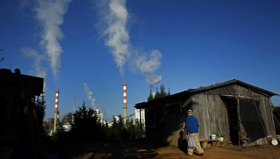 Declaran alerta en Quintero y Puchuncaví por malas condiciones de ventilación