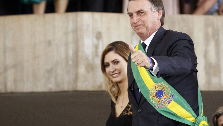 Bolsonaro asume como presidente de Brasil y promete fortalecer la democracia