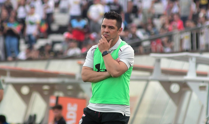 Héctor Tapia quiere potenciar a su equipo en Perú con ex Colo-Colo