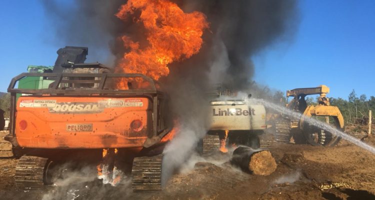 Investigan ataque incendiario al interior de fundo en la región de Los Ríos