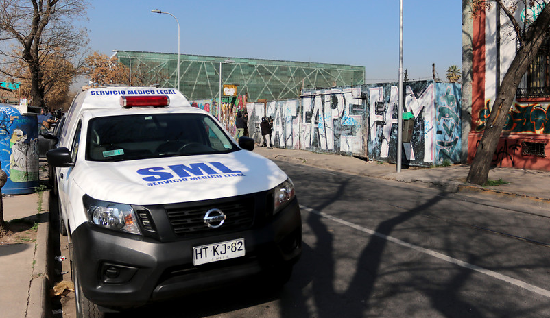 Con un arma blanca y un martillo, dos sujetos asesinaron a otro en Osorno