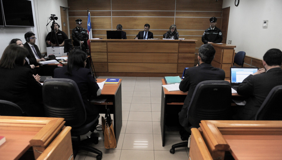 Comienza juicio contra carabinero acusado de disparar a joven mapuche en 2017