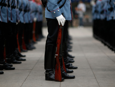 Carabineros detuvo a funcionario del Ejército que golpeó en plena vía pública a su pareja