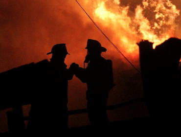 Cerca de 300 personas fueron evacuadas por incendio forestal en Navidad