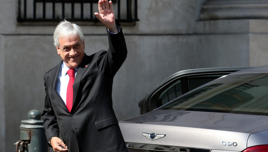 Piñera cerró 2018 con aprobación al alza y desaprobación a la baja, según Criteria Research