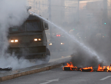 Portuarios reactivaron protestas en Valparaíso: acusan a empresa de no cumplir acuerdo