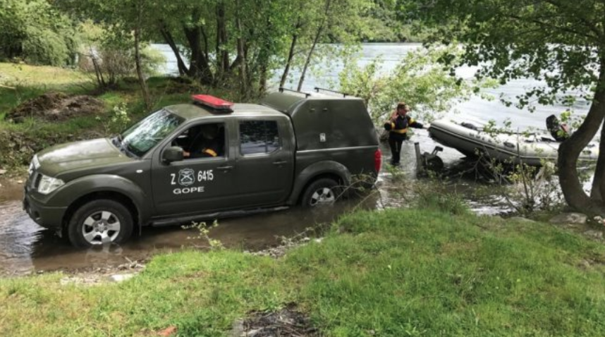 Con robot submarino, encontraron cuerpo de hombre en lago Ranco