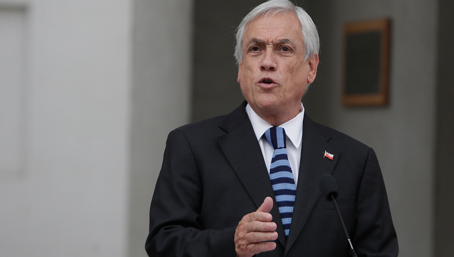 Presidente Piñera por bombazo: "La violencia nunca será una vía al diálogo"