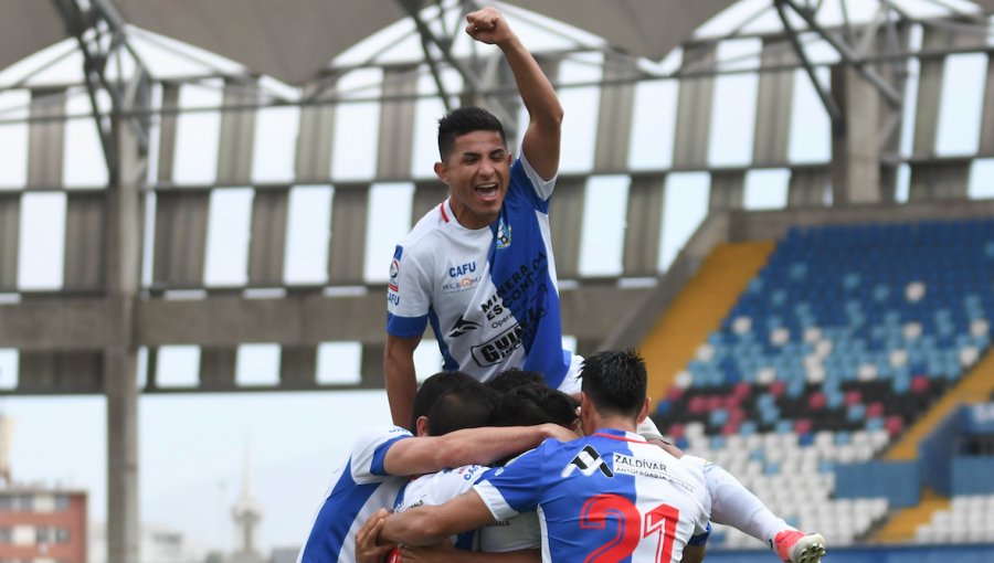 En Perú aguardan por Felipe Flores, el "imitador de Cristiano Ronaldo"