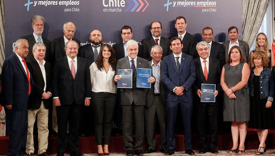 Los cinco ejes temáticos que recibió el Gobierno para modernizar el mercado laboral