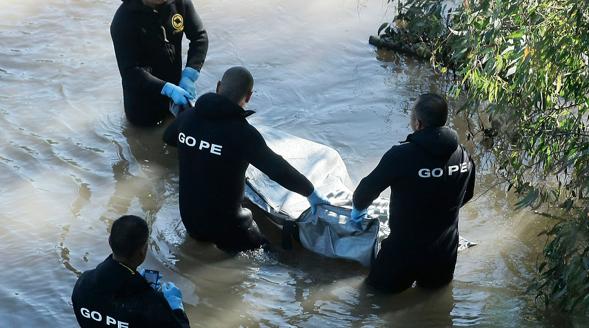 Trabajador encontró cadáver de mujer golpeada y amarrada en río de Talca