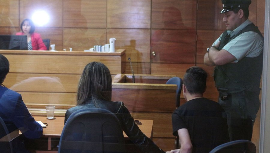 Nicole Moreno debió pedir ayuda luego de control de detención de su hijo