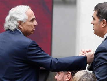 Chile Vamos blindó a Chadwick e inició contraofensiva por "aprovechamiento" de la oposición