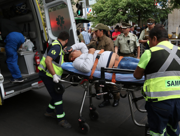 Tras confuso incidente, hombre resultó baleado a metros de La Moneda