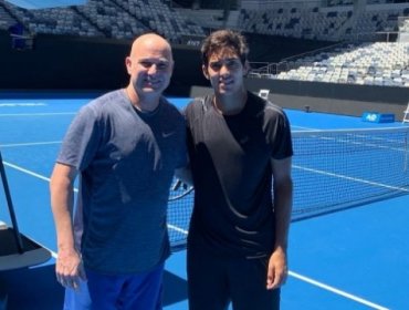 Christian Garín prepara el Abierto de Australia entrenando con Andre Agassi