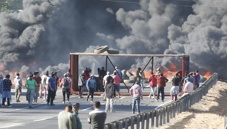 Pescadores del Maule y protestas en ruta 5 Sur: "Ésta es la forma que entiende el Gobierno"