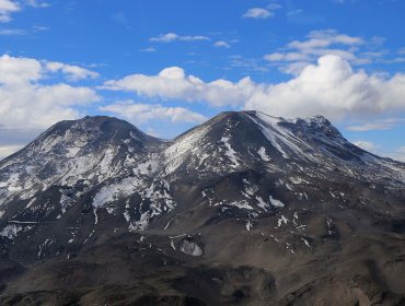 Tras nueva explosión, se mantiene alerta amarilla en el Nevados de Chillán