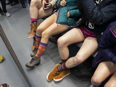 [Fotos] Metro de Nueva York vivió su tradicional jornada "sin pantalones"