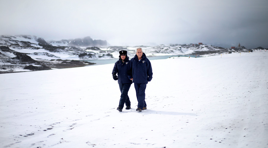 Presidente Piñera colaboró en documental de National Geographic en la Antártica