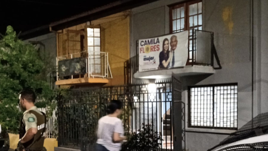 Camila Flores califica de "terrorista" el ataque con pintura a su sede en San Felipe