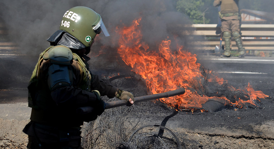 Pescadores encendieron barricadas en comunas del Gran Concepción por ley de la jibia