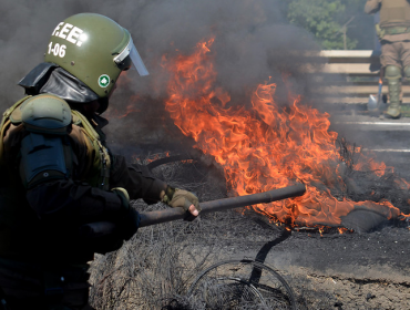 Pescadores encendieron barricadas en comunas del Gran Concepción por ley de la jibia