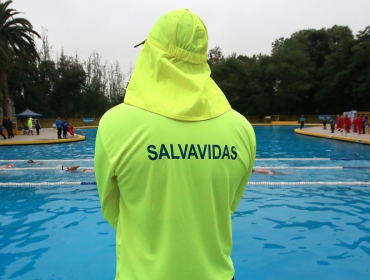 PDI investiga muerte de menor de 15 años que se ahogó en piscina municipal de Maipú