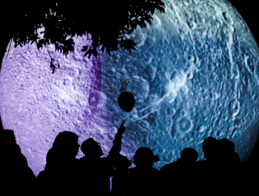 Habitantes de tres continentes podrán observar el fenómeno "Superluna de Sangre"