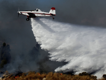 Defensa facilitó instalaciones de la FACh para que Conaf combata incendios forestales