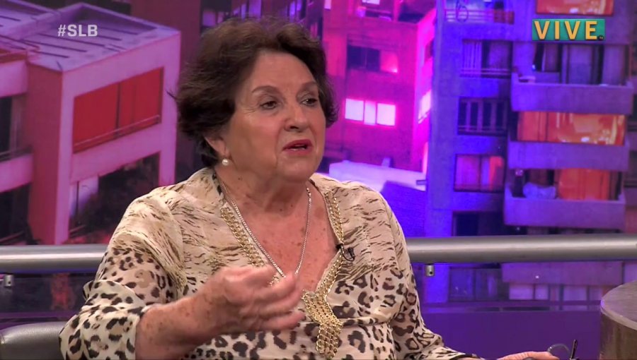María Luisa Cordero ofrece disculpas públicas a Cathy Barriga por revelar análisis psiquiátrico