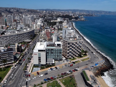 Viña del Mar: Encuentran cadáver de mujer flotando frente a la costa de la Av. Perú