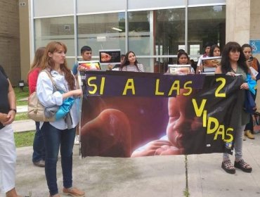 Pese a presiones de la Iglesia y grupos pro vida, realizarán aborto a niña violada en Argentina