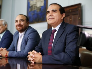 Radicales tildan de "infantilismo político" actitud del Frente Amplio hacia la DC