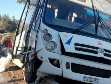 Captan momento exacto de choque múltiple en ruta Constitución - Chanco