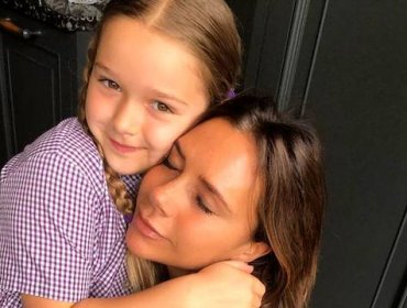 Victoria Beckham es criticada por realizarle tratamiento de belleza a su pequeña hija de 7 años
