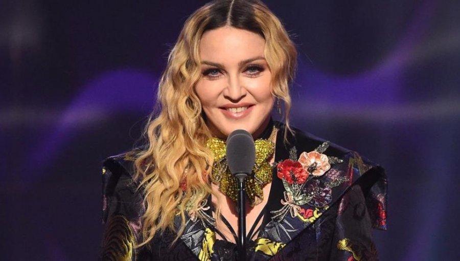 Madonna impacta en redes sociales dejando atrás su característica cabellera rubia