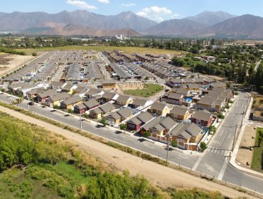 64 familias de Llay-Llay recibieron llaves de sus casas en conjunto de Integración Social