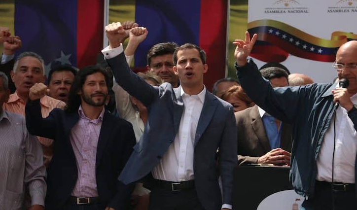 Juan Guaidó se proclama como Presidente encargado de Venezuela