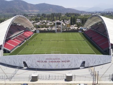 Hinchas de U. La Calera agotaron entradas para partido con el que inaugurarán su estadio