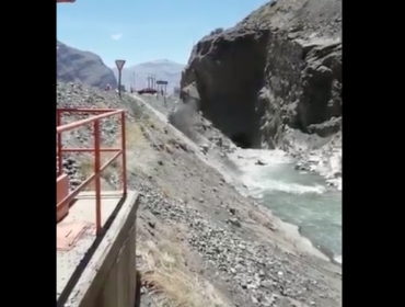 Derrame de relave minero en río de Los Andes obligó a suspender producción en planta de Esval