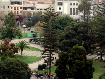 Municipio de Valparaíso le raya la cancha a empresa que ejecuta obras en plaza O'Higgins