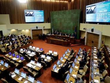 Diputados manifestaron su rechazo a proyecto que busca aumentar sesiones de la Cámara