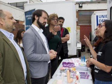 Municipio de Valparaíso inició campaña para realizar 280 test rápidos de VIH a jóvenes