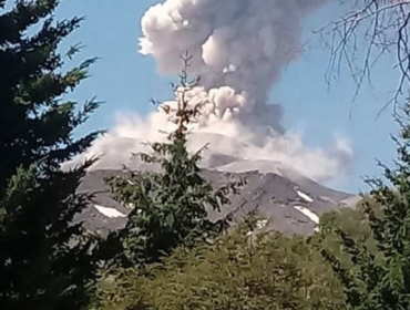 Mantienen Alerta Naranja tras nuevo pulso eruptivo del complejo volcánico Nevados de Chillán