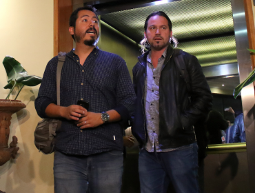 Regresó a Chile equipo de TVN detenido 15 horas en Caracas: "Fue una experiencia terrible"