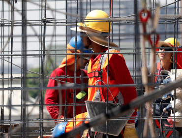 Entra en vigencia ley que obliga a trabajadores que emiten boletas de honorarios a cotizar